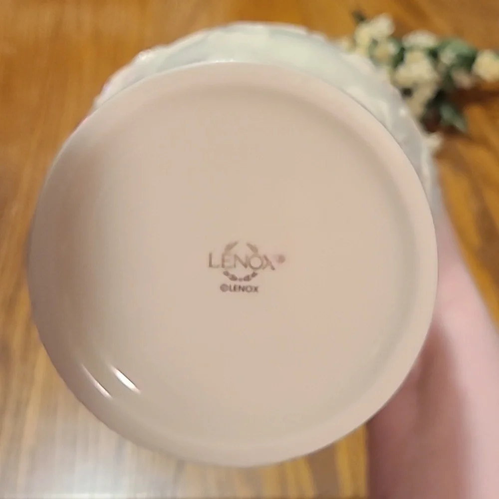 Lenox Ivory Poppy Embossed Floral Vase